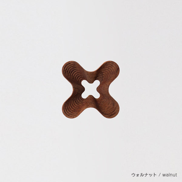 STEPS ブローチ HANA